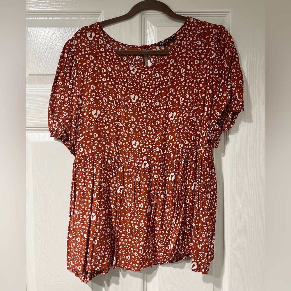 Orange and white dressy top